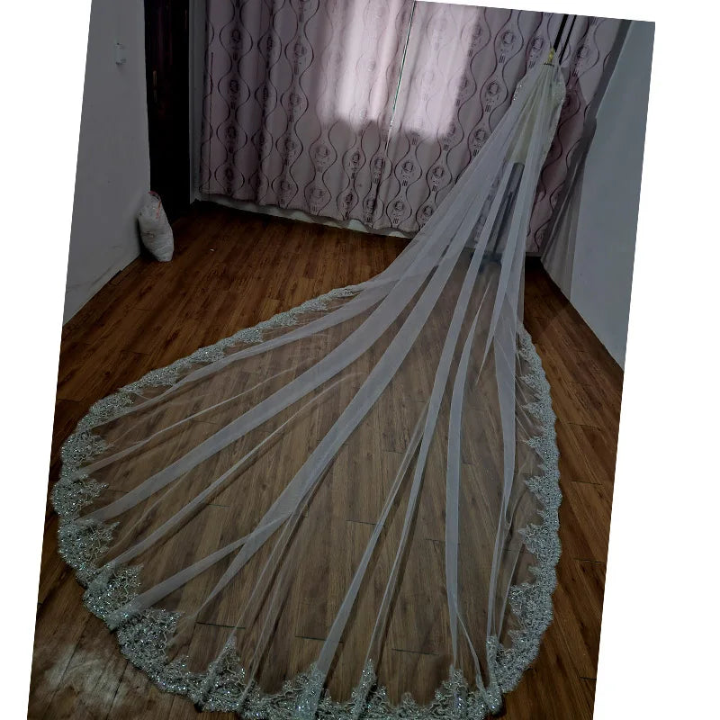 Full Crystal Pearl Lace Veil Bridal Cathedral Luxury New Wedding Accessories White Veil with Metal Hair Comb Custom Made Veil