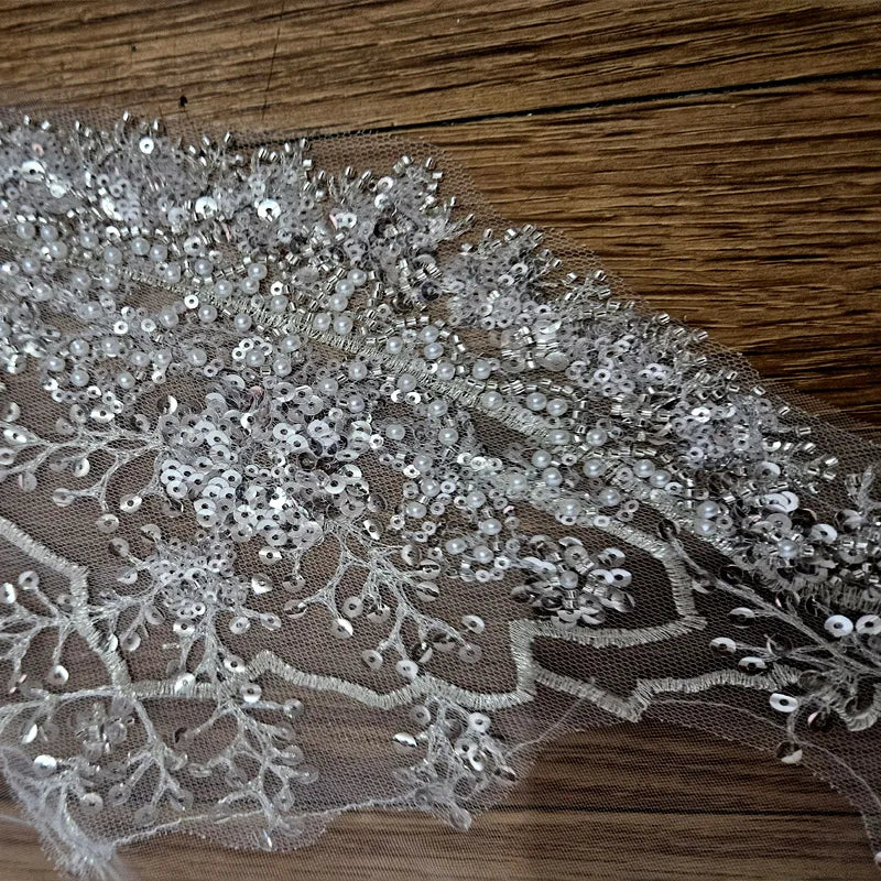 Full Crystal Pearl Lace Veil Bridal Cathedral Luxury New Wedding Accessories White Veil with Metal Hair Comb Custom Made Veil